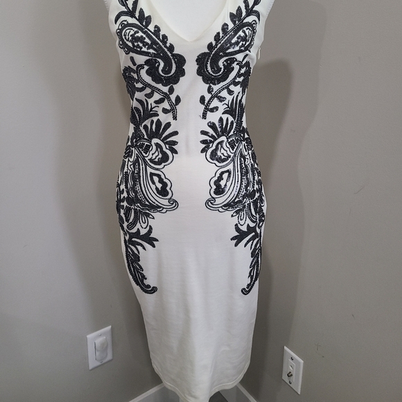 BEBE SEQUIN MIDI DRESS SIZE XS - Picture 5 of 9
